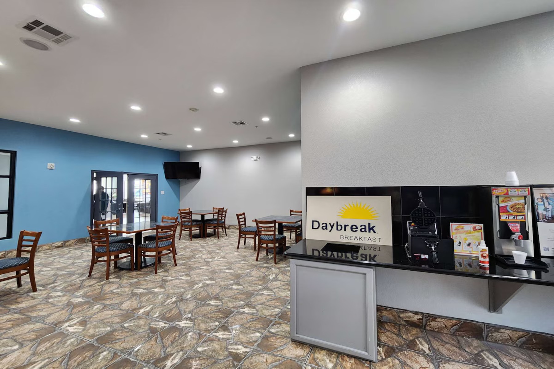 Hotels with Indoor Pool in Kemah TX